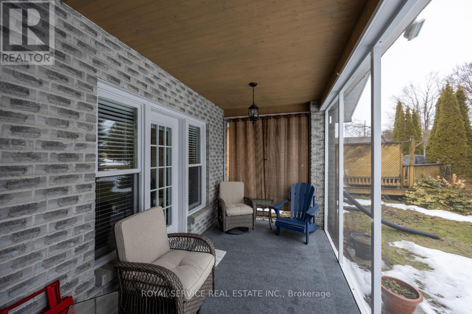 37 Russell Hill Road, Kawartha Lakes (Bobcaygeon), Ontario  K0M 1A0 - Photo 13 - X12894434