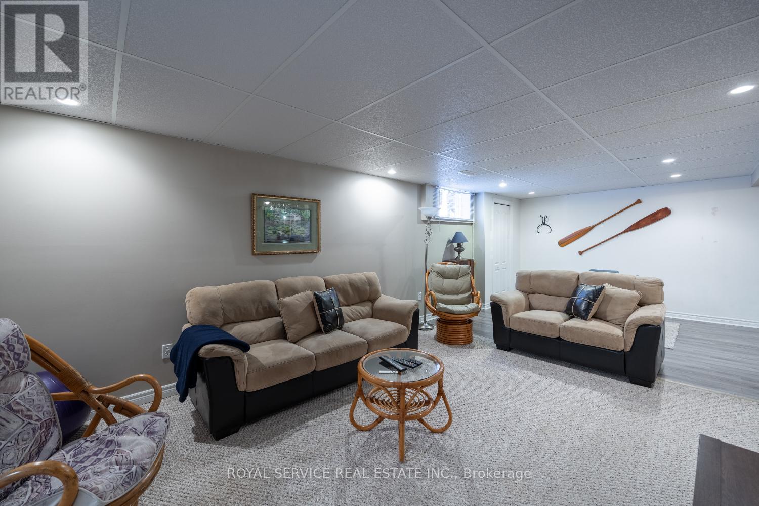 37 Russell Hill Road, Kawartha Lakes (Bobcaygeon), Ontario  K0M 1A0 - Photo 35 - X12894434