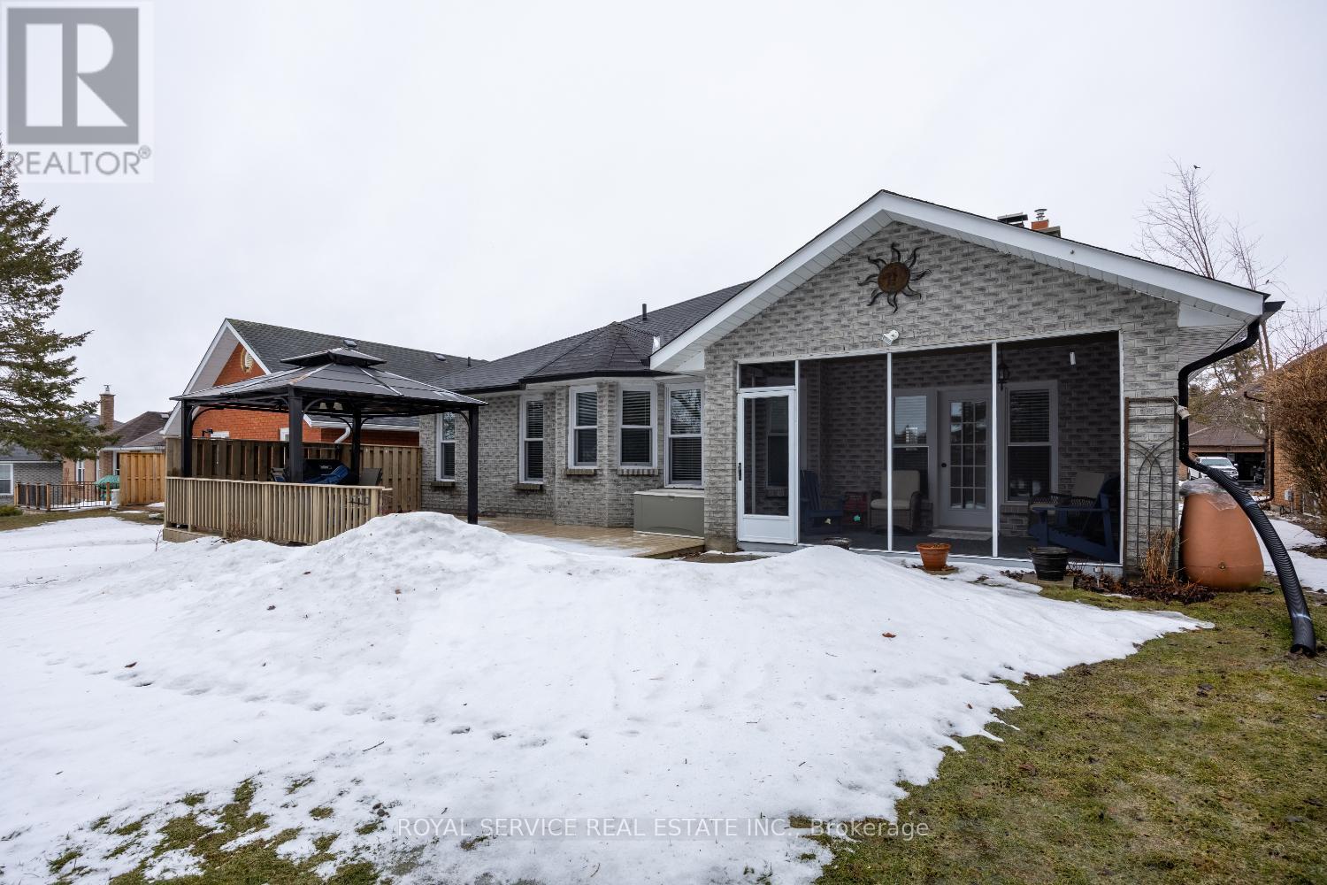 37 Russell Hill Road, Kawartha Lakes (Bobcaygeon), Ontario  K0M 1A0 - Photo 44 - X12894434