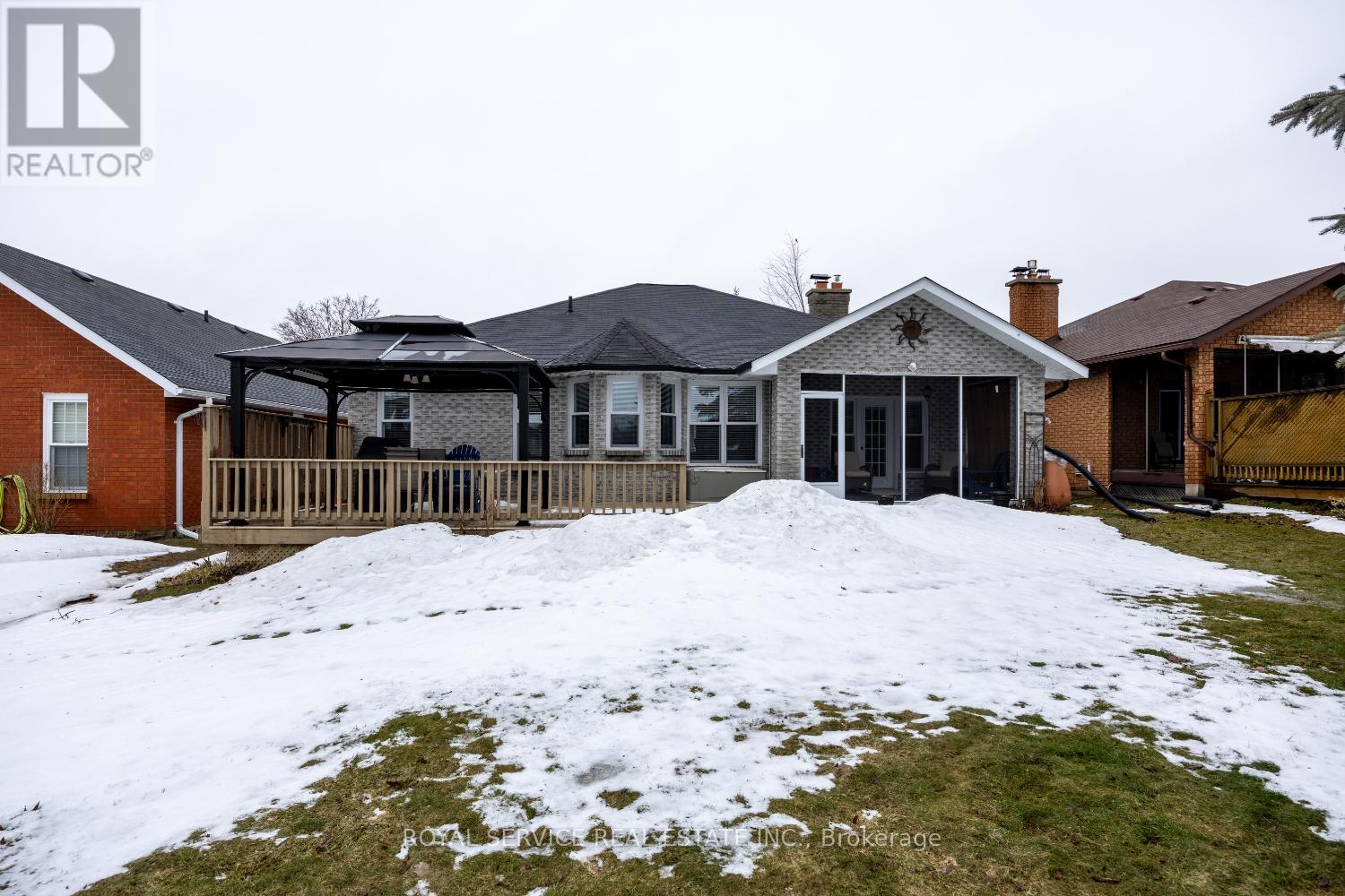 37 Russell Hill Road, Kawartha Lakes (Bobcaygeon), Ontario  K0M 1A0 - Photo 45 - X12894434