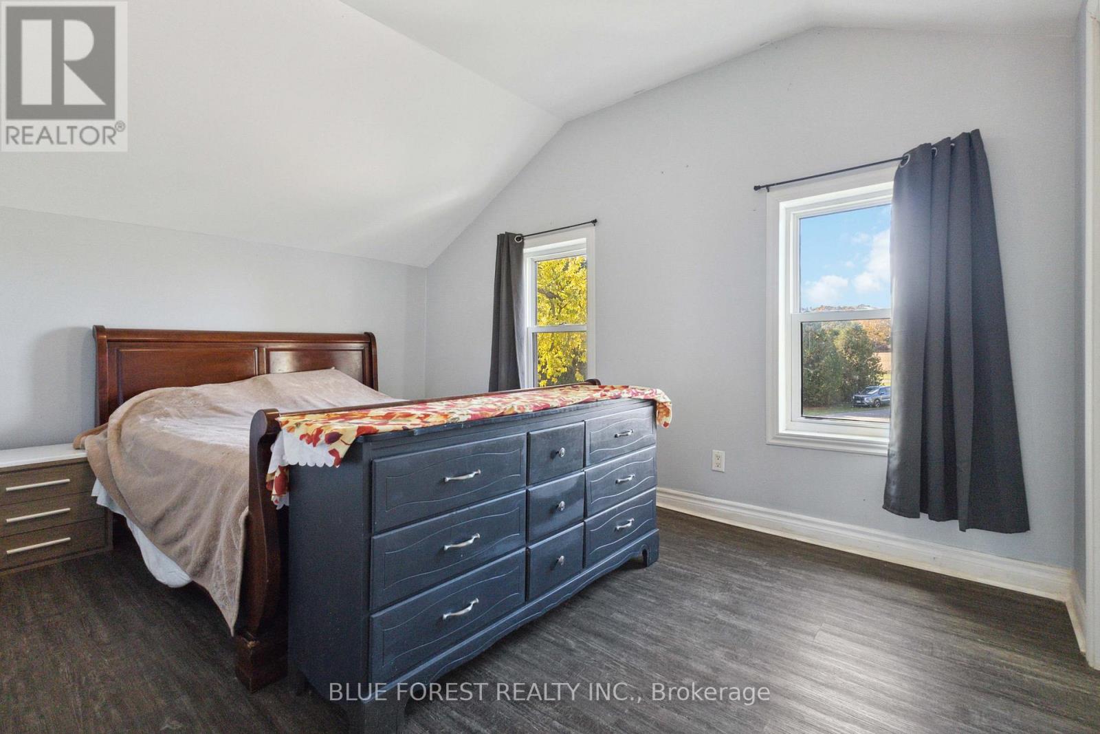 22378 Allen Road, Strathroy-Caradoc, Ontario  N0L 1W0 - Photo 24 - X12894444