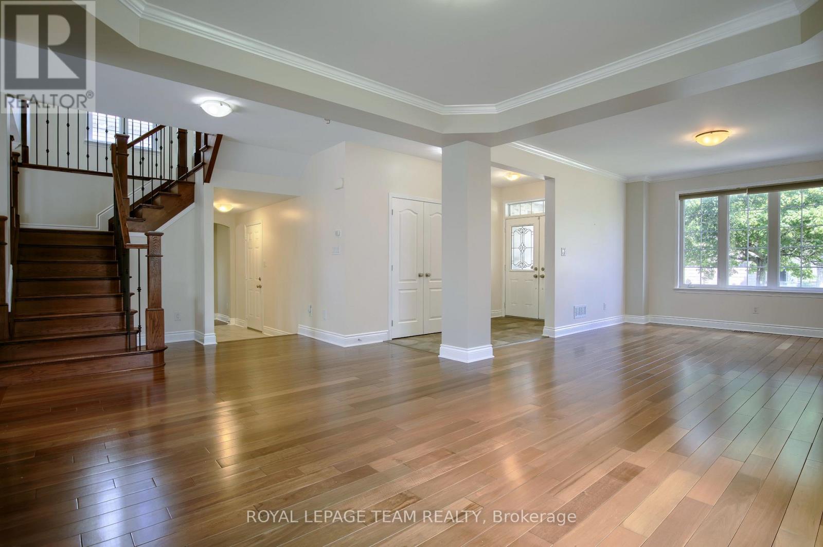 184 Cheyenne Way, Ottawa, Ontario  K2J 5S6 - Photo 4 - X12894406