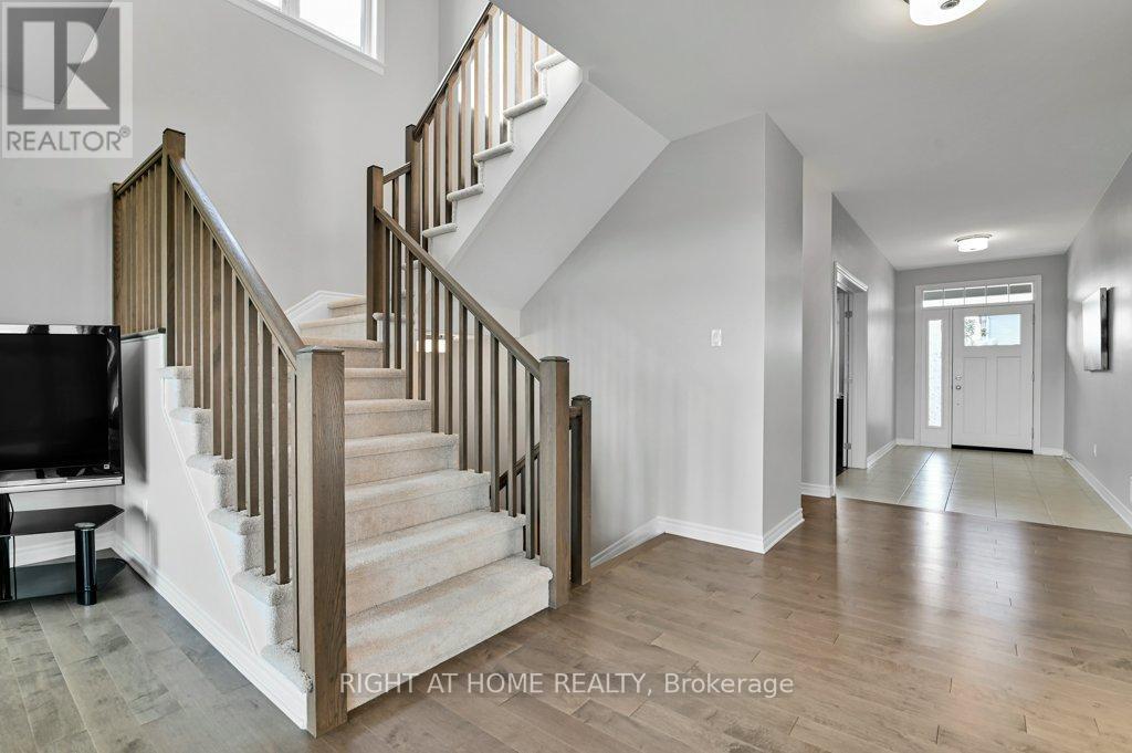 844 Snowdrop Crescent, Ottawa, Ontario  K1T 0X7 - Photo 10 - X12894410