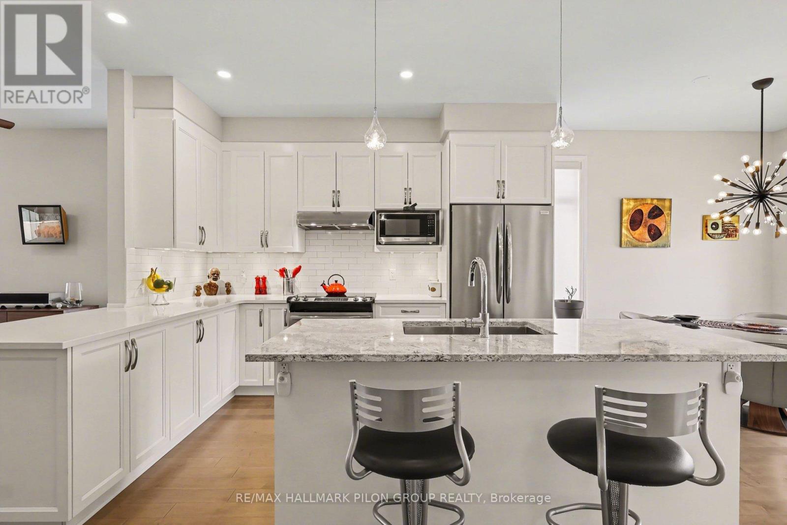 811 Tewin Circle, Ottawa, Ontario  K4A 1K3 - Photo 2 - X12894504