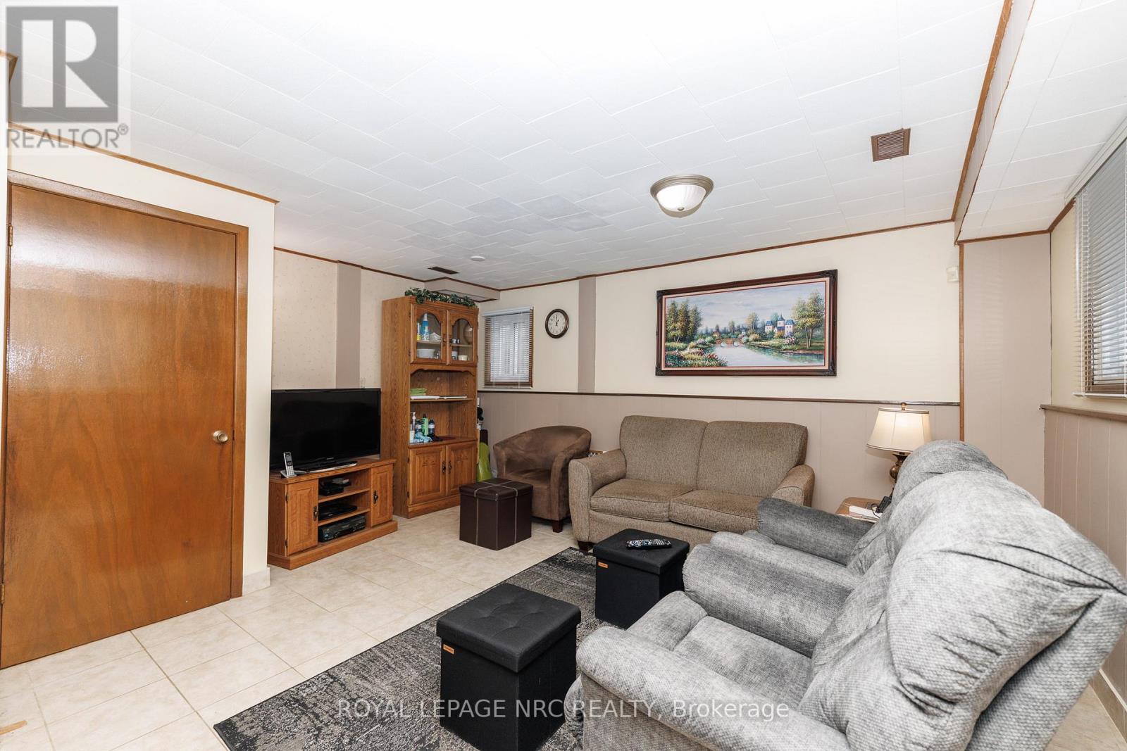 6852 Corwin Crescent, Niagara Falls, Ontario  L2G 2M7 - Photo 31 - X12894426