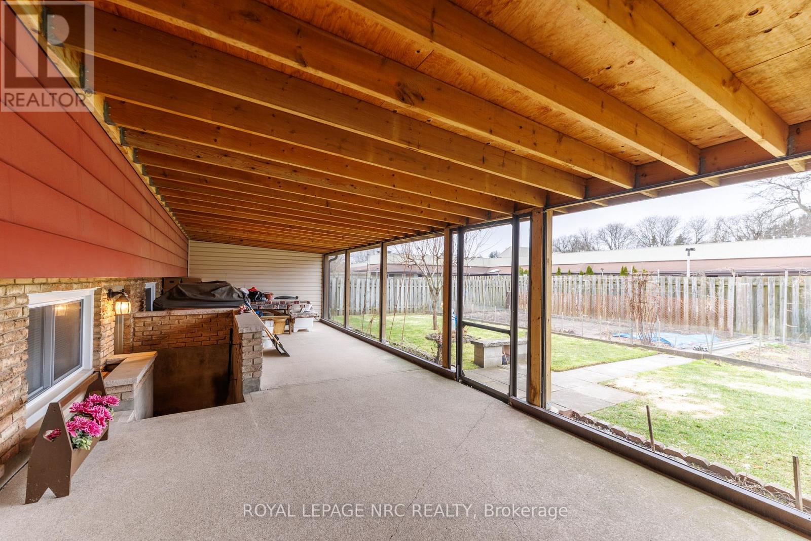 6852 Corwin Crescent, Niagara Falls, Ontario  L2G 2M7 - Photo 38 - X12894426