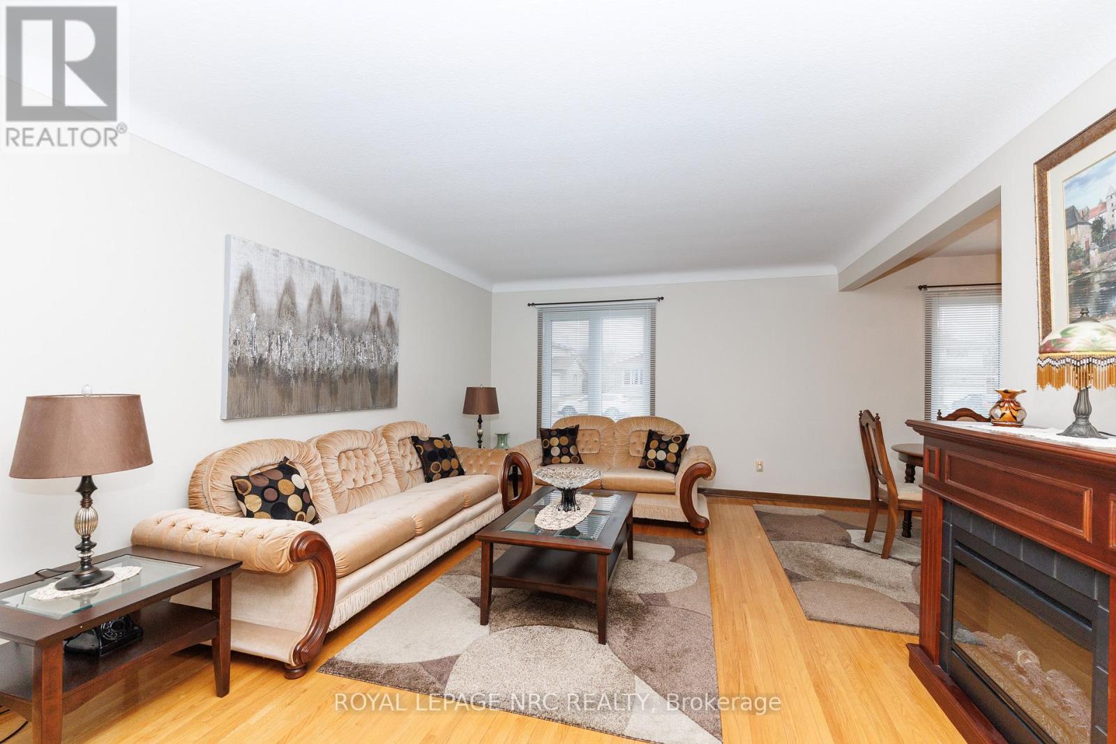 6852 Corwin Crescent, Niagara Falls, Ontario  L2G 2M7 - Photo 6 - X12894426