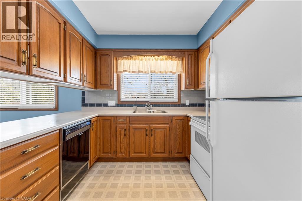 25 Armour Drive, Welland, Ontario  L3C 2P1 - Photo 13 - 40805874