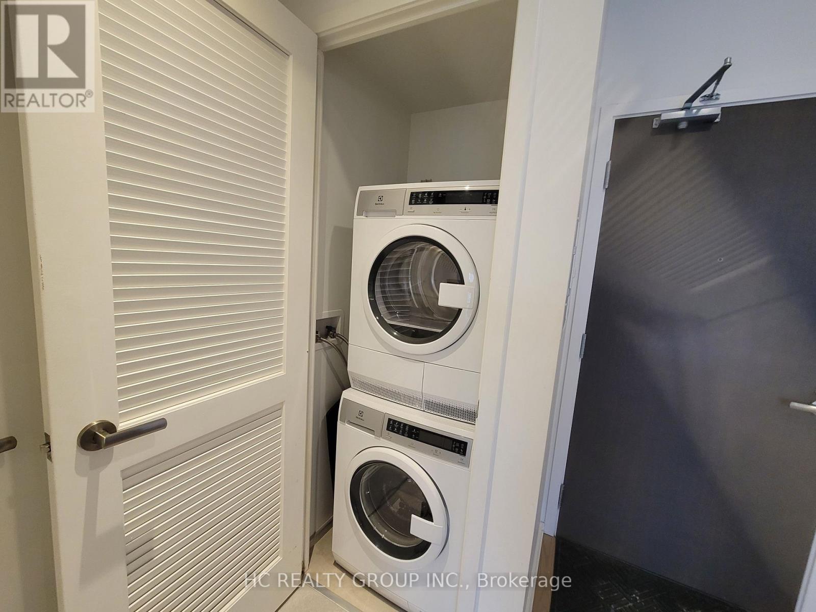 510 - 12 Bonnycastle Street, Toronto, Ontario  M5A 3Y4 - Photo 12 - C12894526