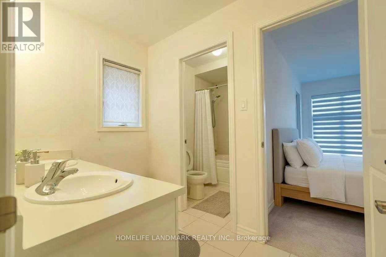 59 Big Canoe Drive, Georgina, Ontario  L0E 1R0 - Photo 23 - N12889928