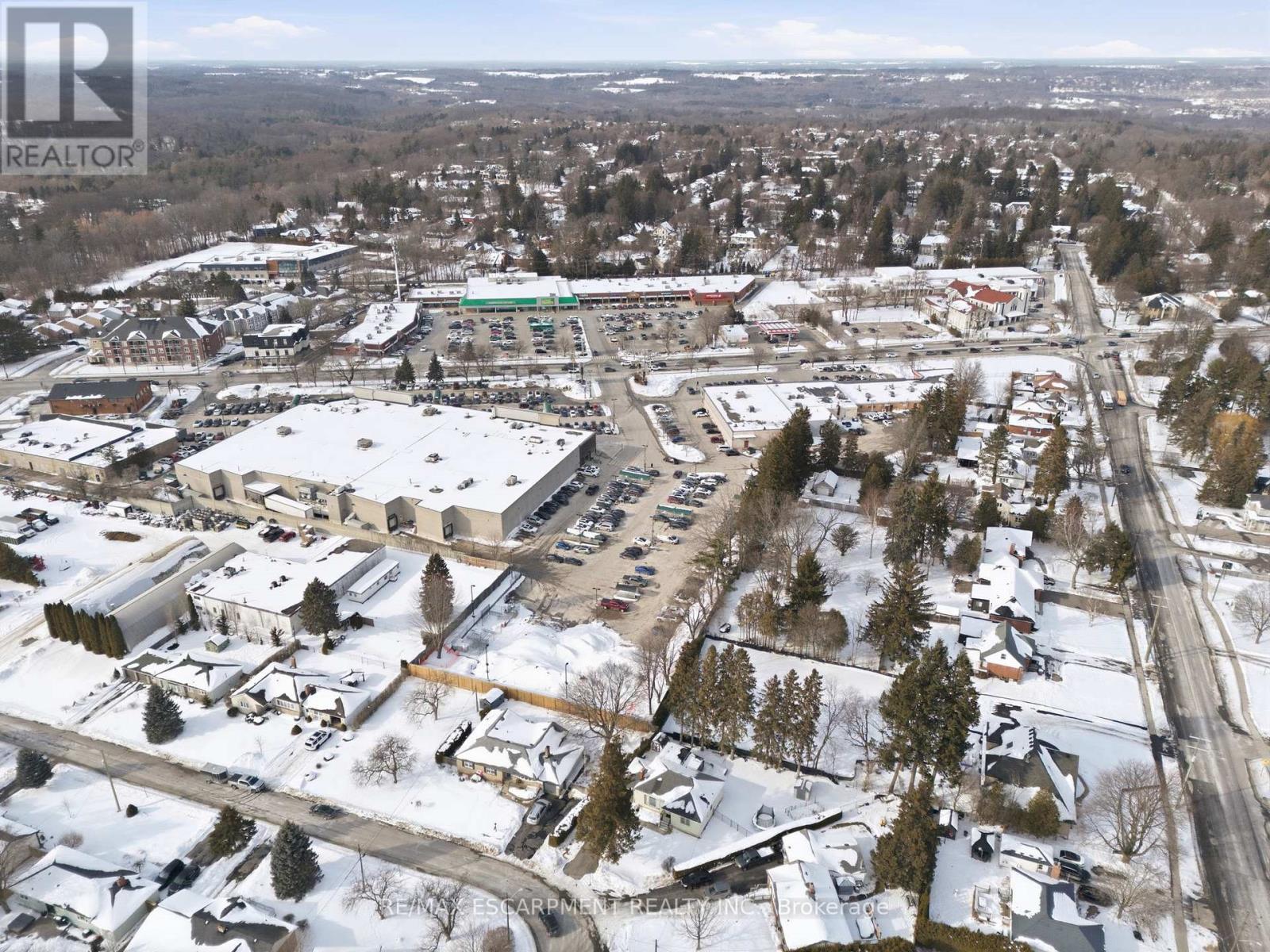 42 Gilbert Avenue, Hamilton, Ontario  L9G 1R4 - Photo 24 - X12792158