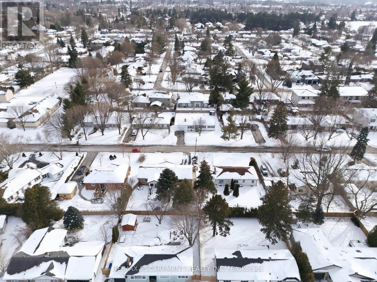 42 Gilbert Avenue, Hamilton, Ontario  L9G 1R4 - Photo 23 - X12792158