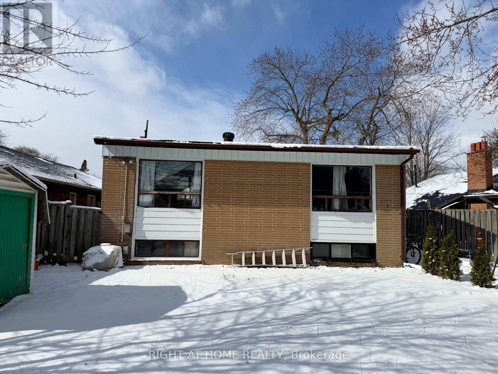 52 Bonnechere Crescent, Toronto, Ontario  M1K 4Z3 - Photo 8 - E12894480