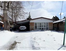 52 BONNECHERE CRESCENT, Toronto, Ontario