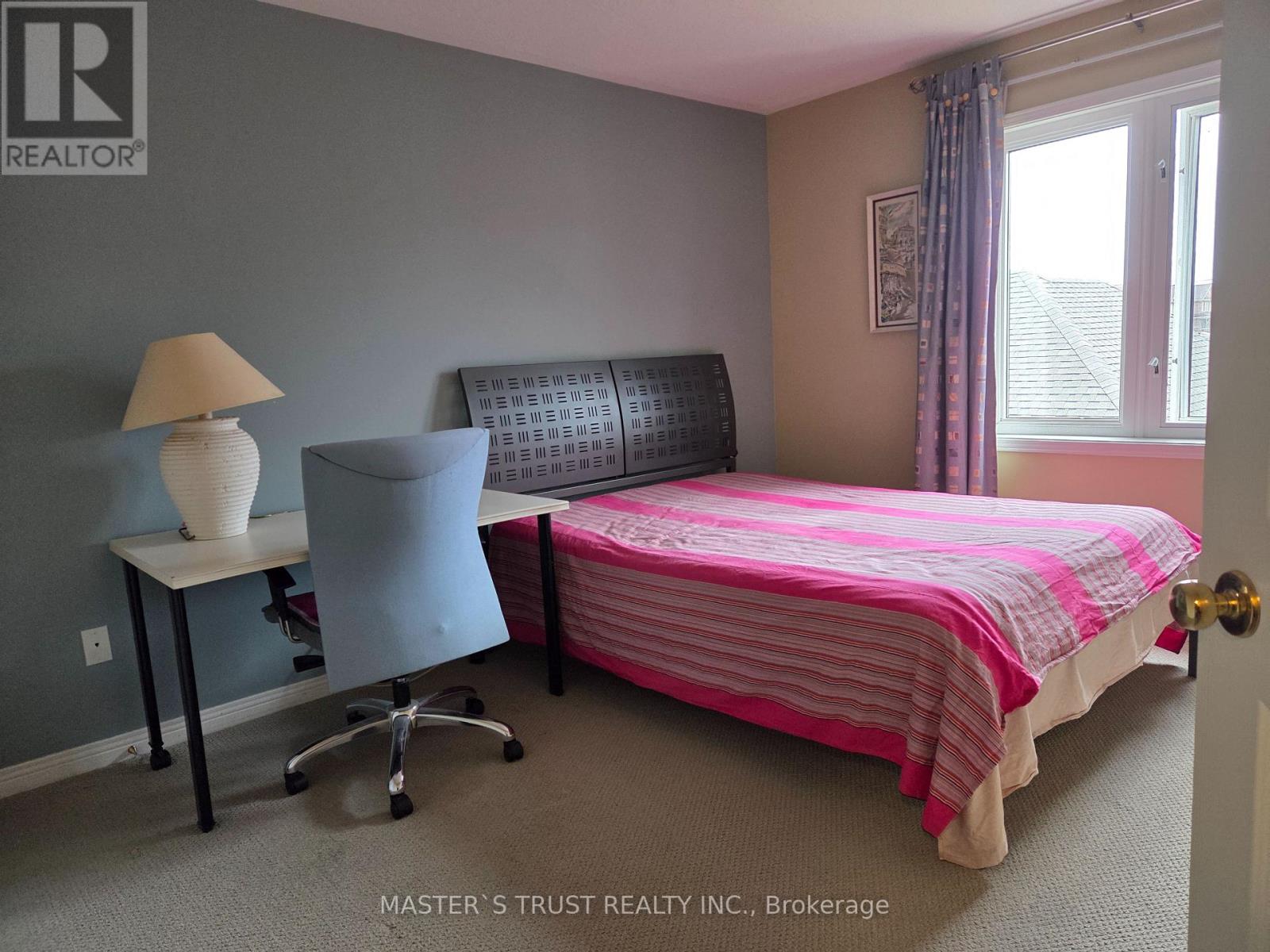 Room C - 45 Sharon Lee Drive, Markham (Berczy), Ontario  L6C 2K2 - Photo 2 - N12894452