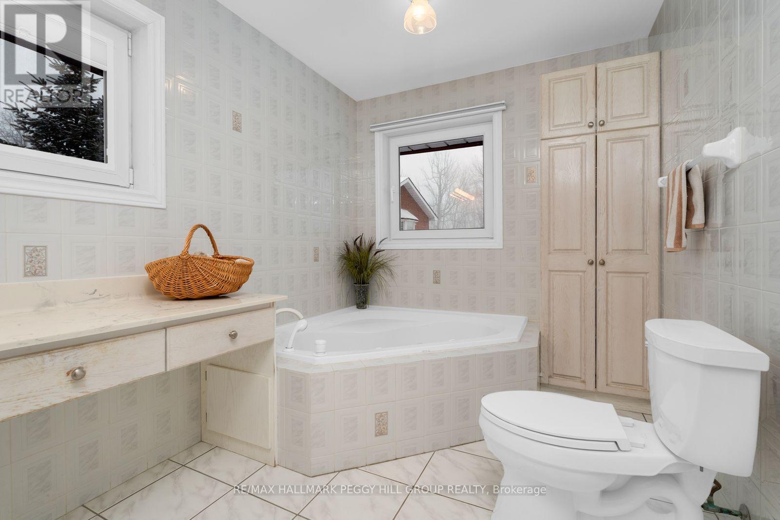 172 Duck Bay Road, Tay, Ontario  L0K 2C0 - Photo 10 - S12894474