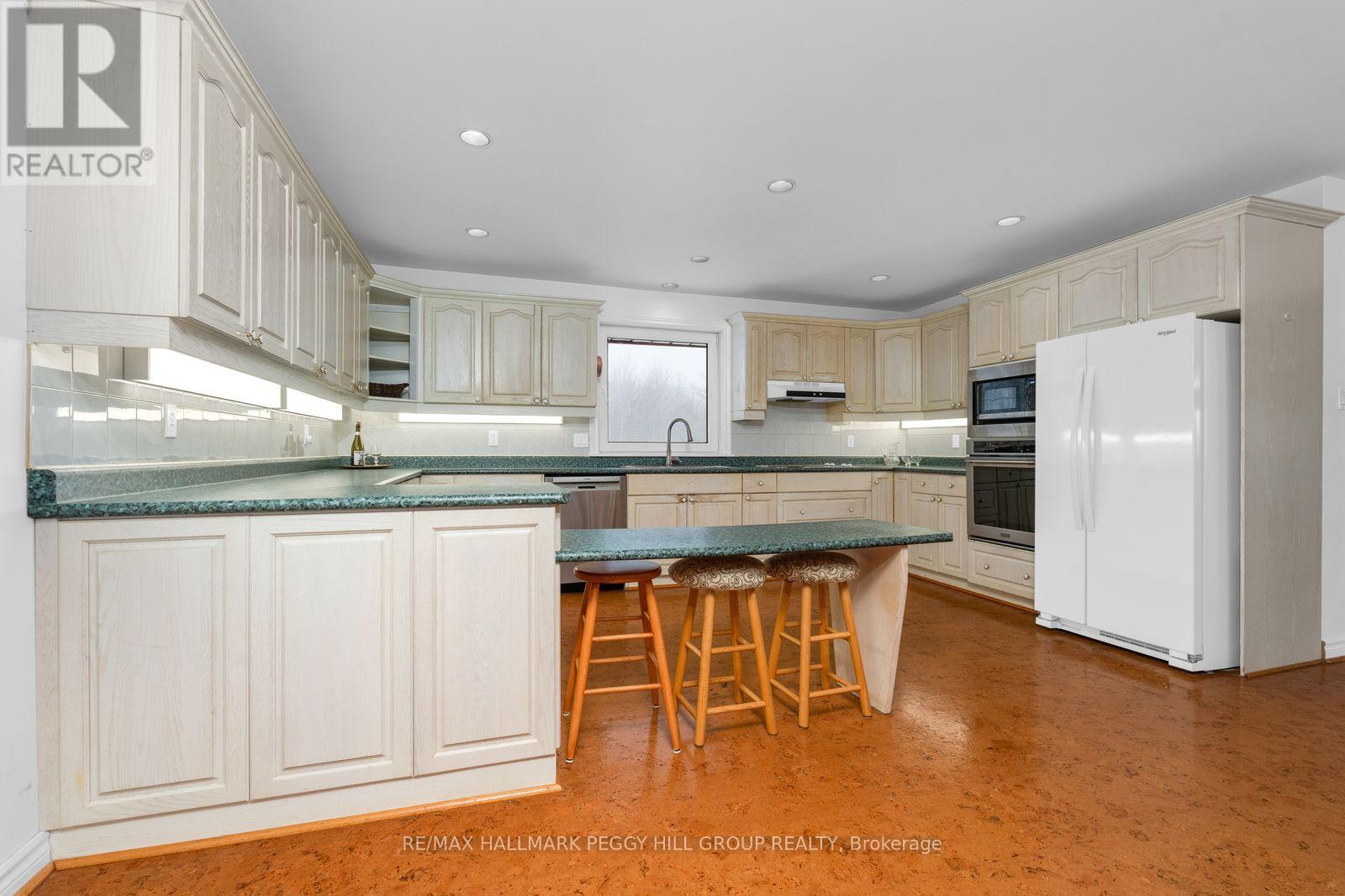 172 Duck Bay Road, Tay, Ontario  L0K 2C0 - Photo 6 - S12894474