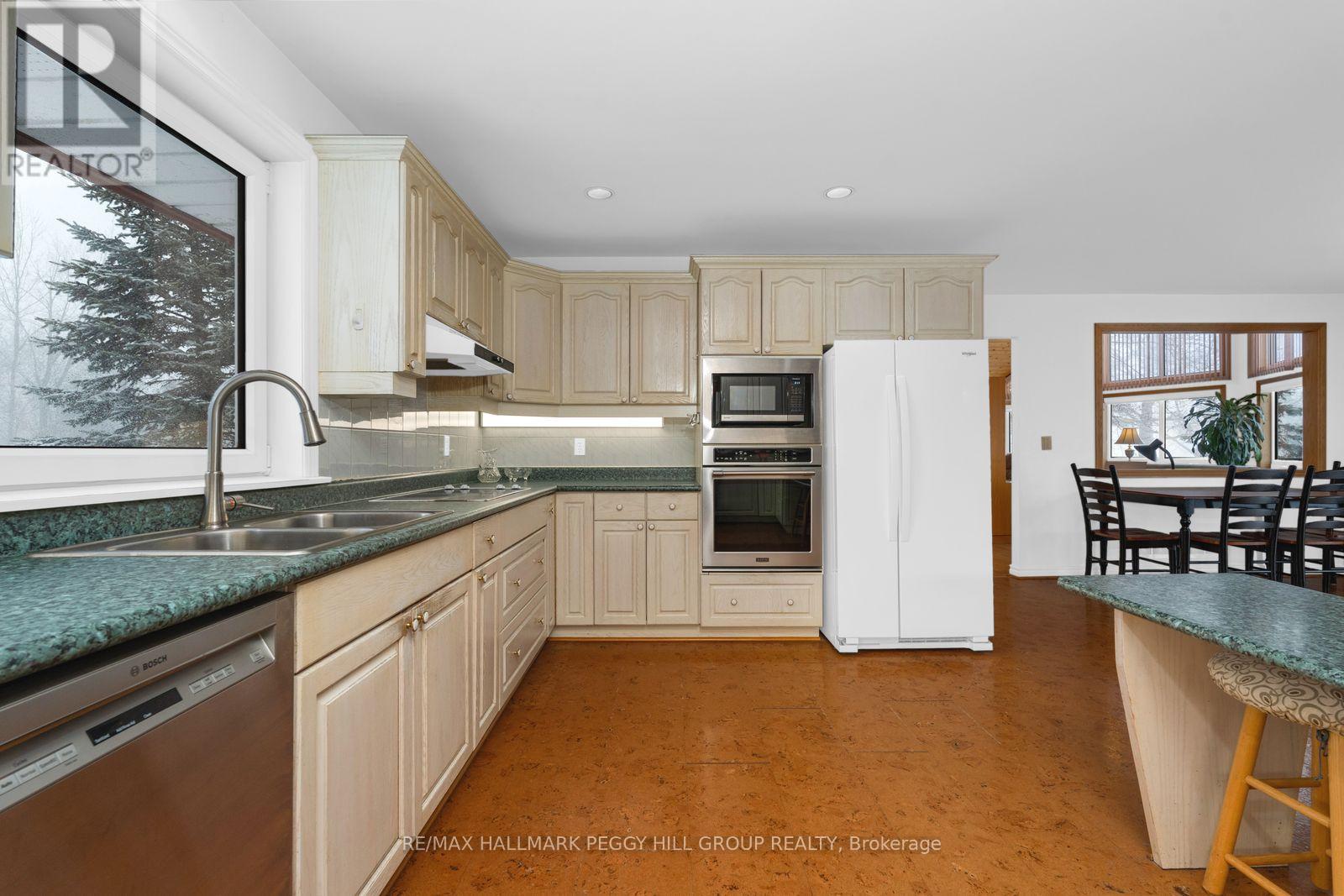 172 Duck Bay Road, Tay, Ontario  L0K 2C0 - Photo 7 - S12894474