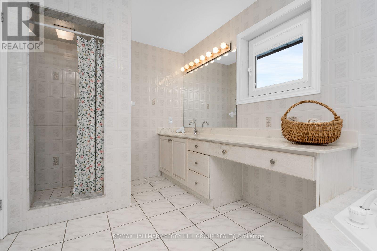 172 Duck Bay Road, Tay, Ontario  L0K 2C0 - Photo 9 - S12894474