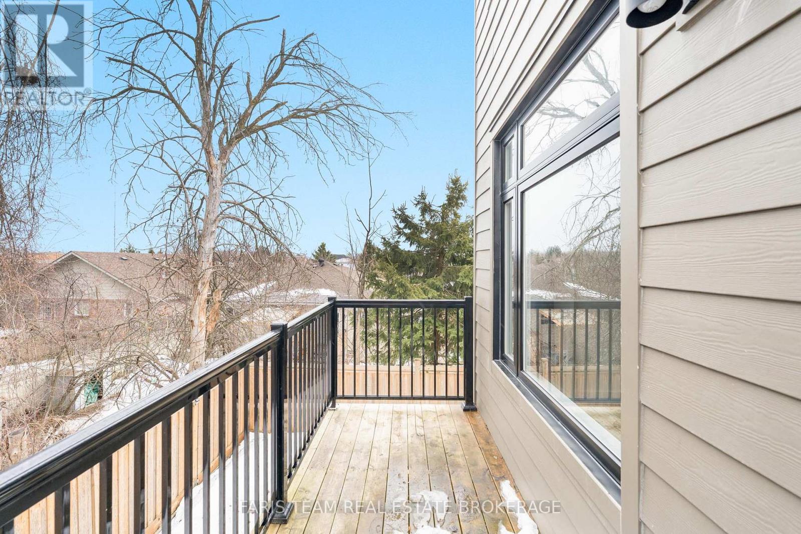 52 - 540 Essa Road, Barrie (Holly), Ontario  L4N 9E5 - Photo 11 - S12894492