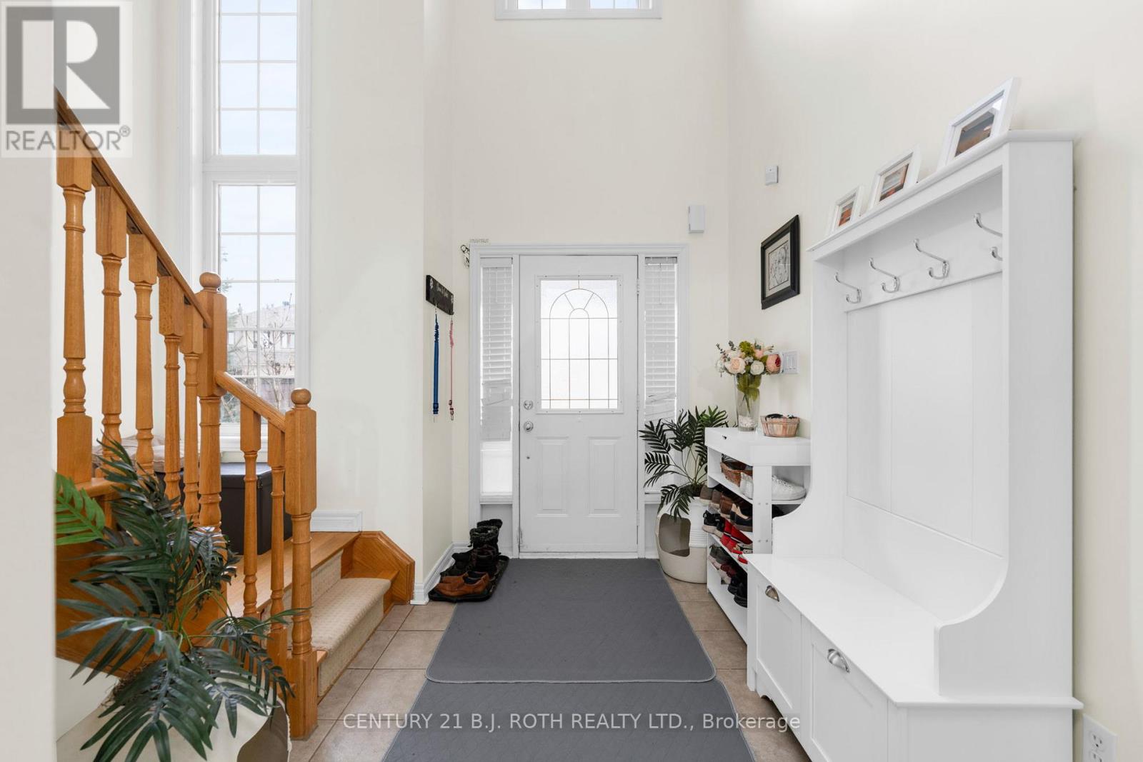 32 Prince Of Wales Drive, Barrie (Innis-Shore), Ontario  L4N 0T2 - Photo 3 - S12894498