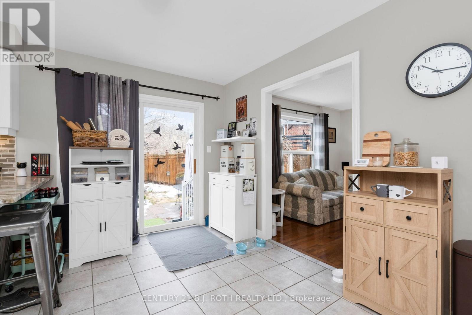 32 Prince Of Wales Drive, Barrie (Innis-Shore), Ontario  L4N 0T2 - Photo 9 - S12894498