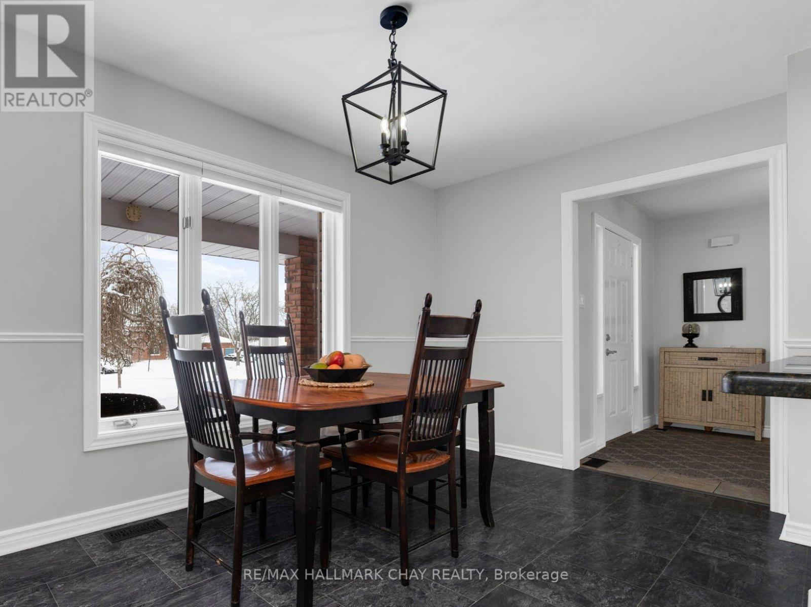 35 Eder Trail, Springwater (Snow Valley), Ontario  L0L 1Y3 - Photo 11 - S12894510