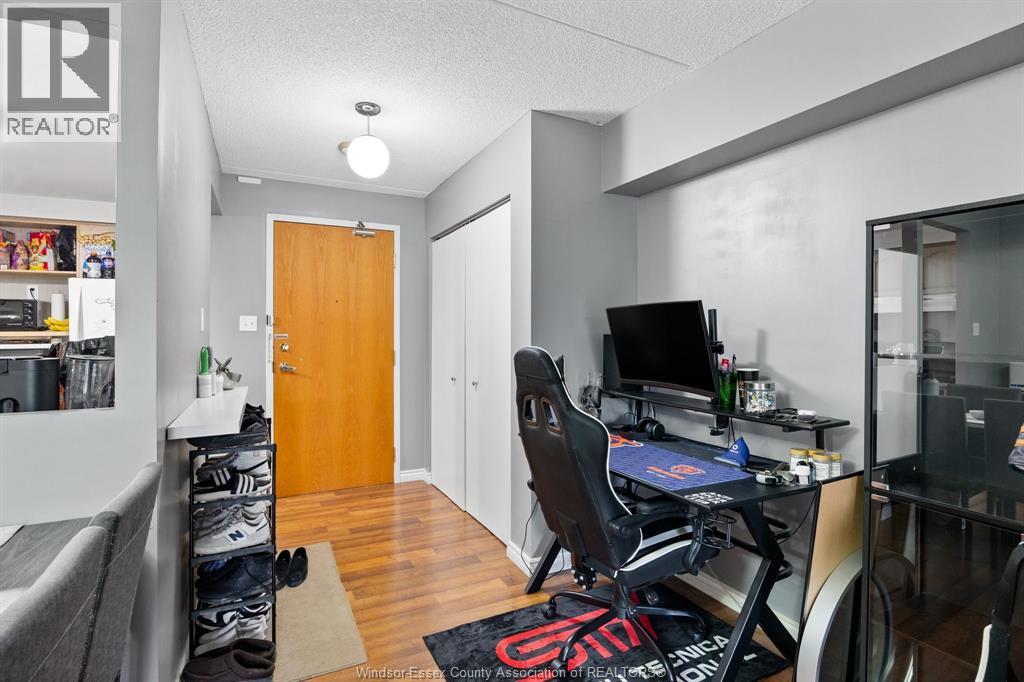 401 Grand Marais Road West Unit# 203, Windsor, Ontario  N9E 4S2 - Photo 4 - 26005616