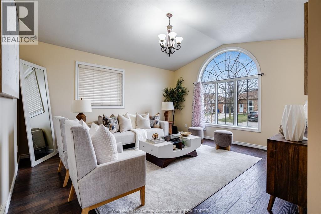 58 Sutton Drive, Leamington, Ontario  N8H 5C8 - Photo 4 - 26005482