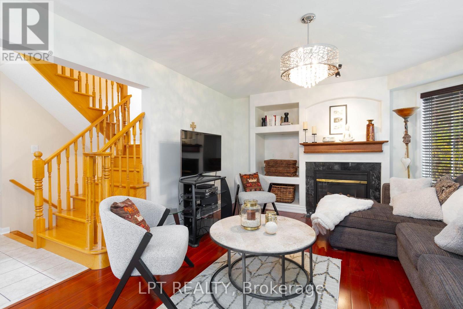 32 Fireside Drive, Brampton (Fletcher's Meadow), Ontario  L7A 1P2 - Photo 11 - W12894402