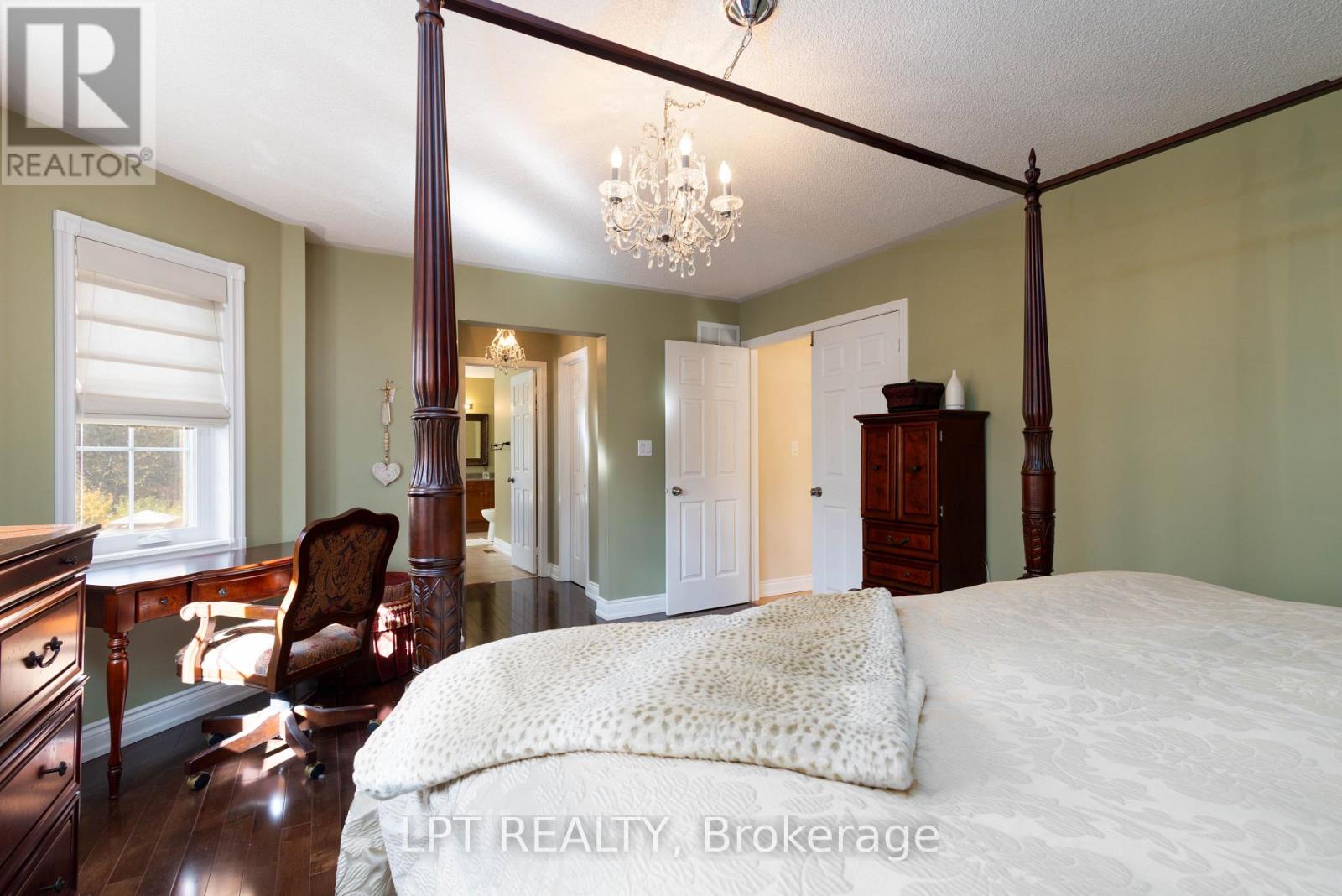 32 Fireside Drive, Brampton (Fletcher's Meadow), Ontario  L7A 1P2 - Photo 22 - W12894402