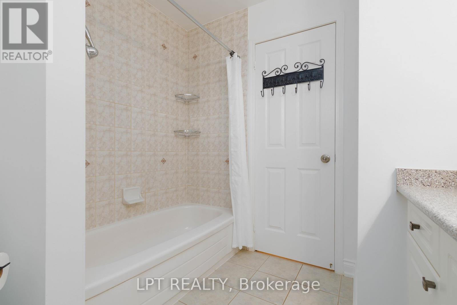 32 Fireside Drive, Brampton (Fletcher's Meadow), Ontario  L7A 1P2 - Photo 33 - W12894402