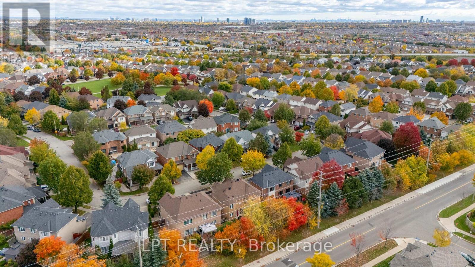 32 Fireside Drive, Brampton (Fletcher's Meadow), Ontario  L7A 1P2 - Photo 40 - W12894402