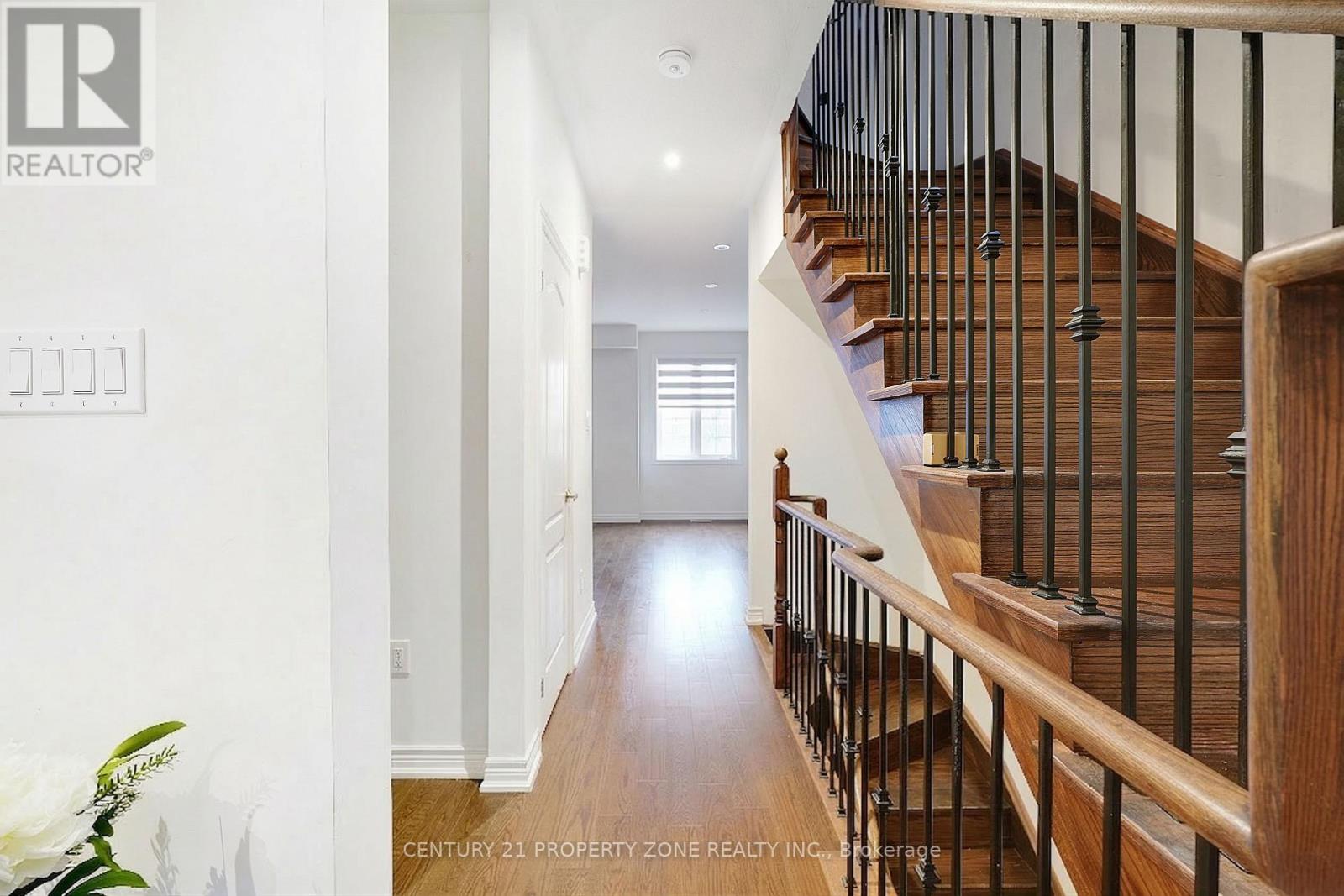 25 Hashmi Place, Brampton (Credit Valley), Ontario  L6Y 0H8 - Photo 10 - W12894470