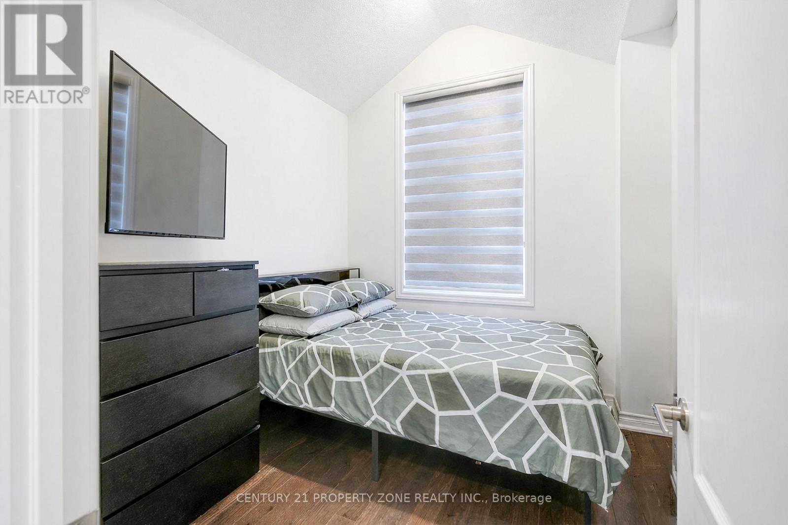 25 Hashmi Place, Brampton (Credit Valley), Ontario  L6Y 0H8 - Photo 16 - W12894470