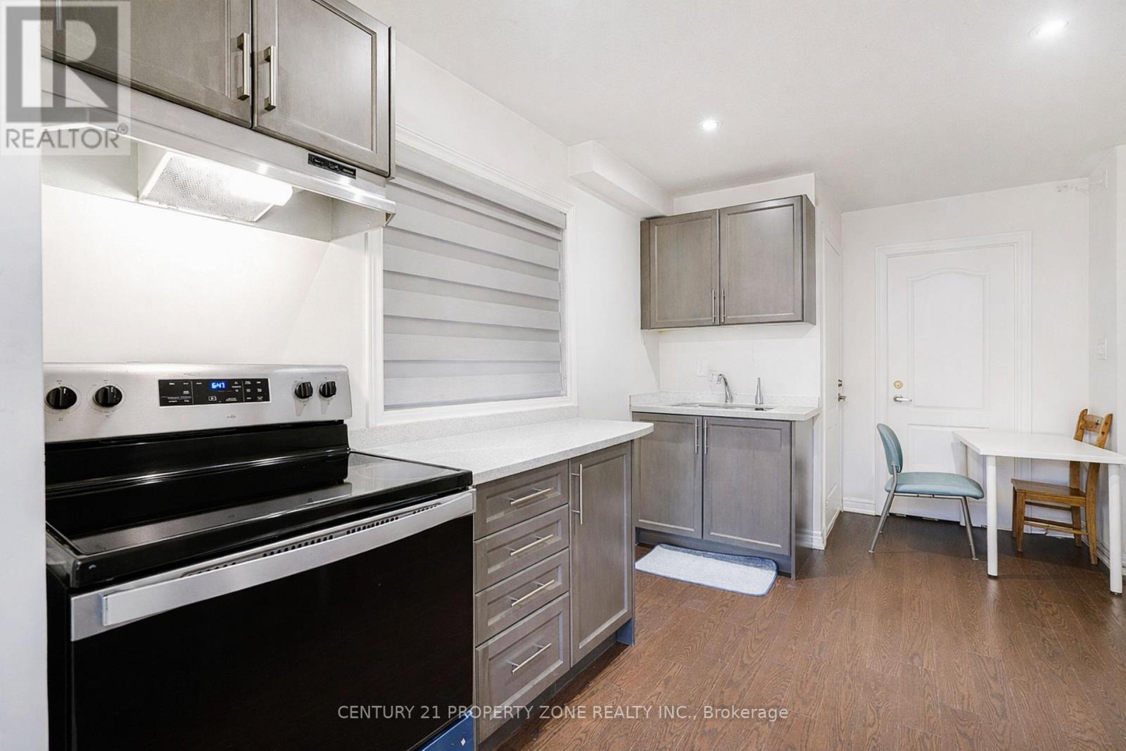 25 Hashmi Place, Brampton (Credit Valley), Ontario  L6Y 0H8 - Photo 19 - W12894470