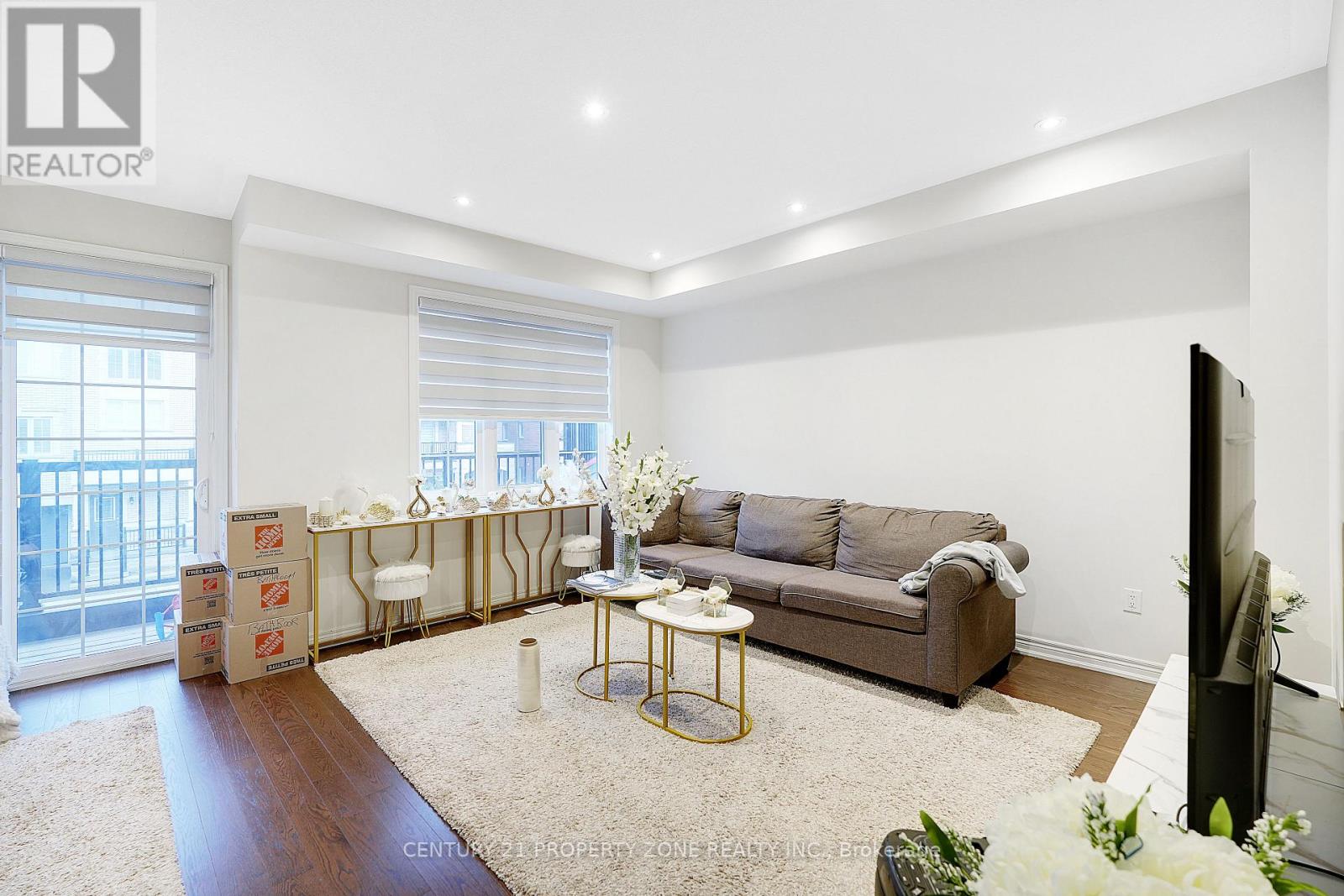 25 Hashmi Place, Brampton (Credit Valley), Ontario  L6Y 0H8 - Photo 5 - W12894470