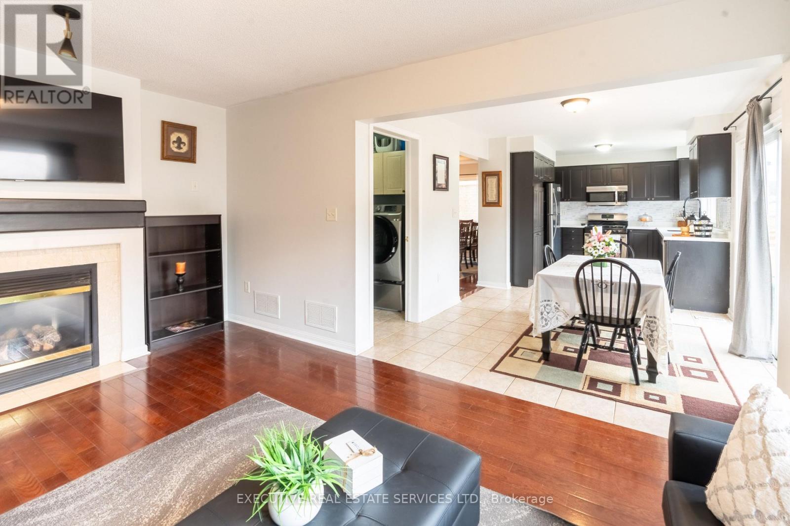 20 Wetmeadow Drive E, Brampton (Fletcher's Meadow), Ontario  L7A 2T6 - Photo 17 - W12894490