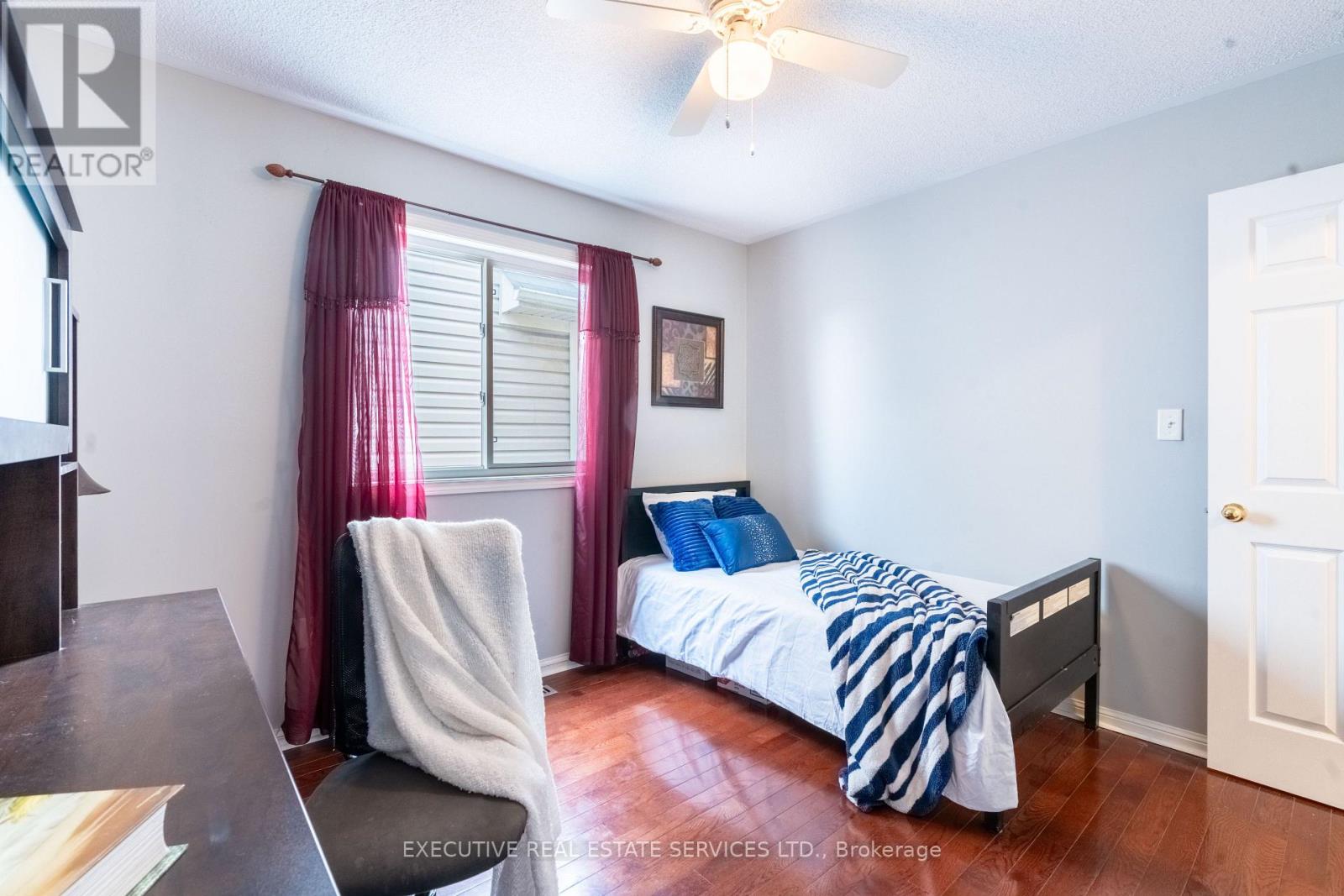 20 Wetmeadow Drive E, Brampton (Fletcher's Meadow), Ontario  L7A 2T6 - Photo 33 - W12894490