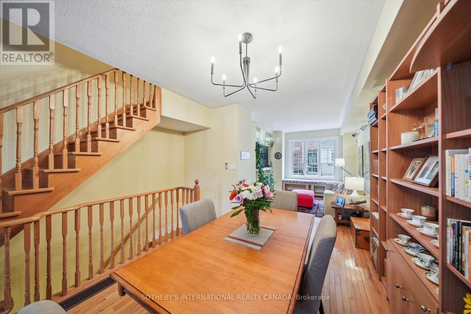 21 Streight Lane, Toronto (Islington-City Centre West), Ontario  M9B 0A3 - Photo 13 - W12894502