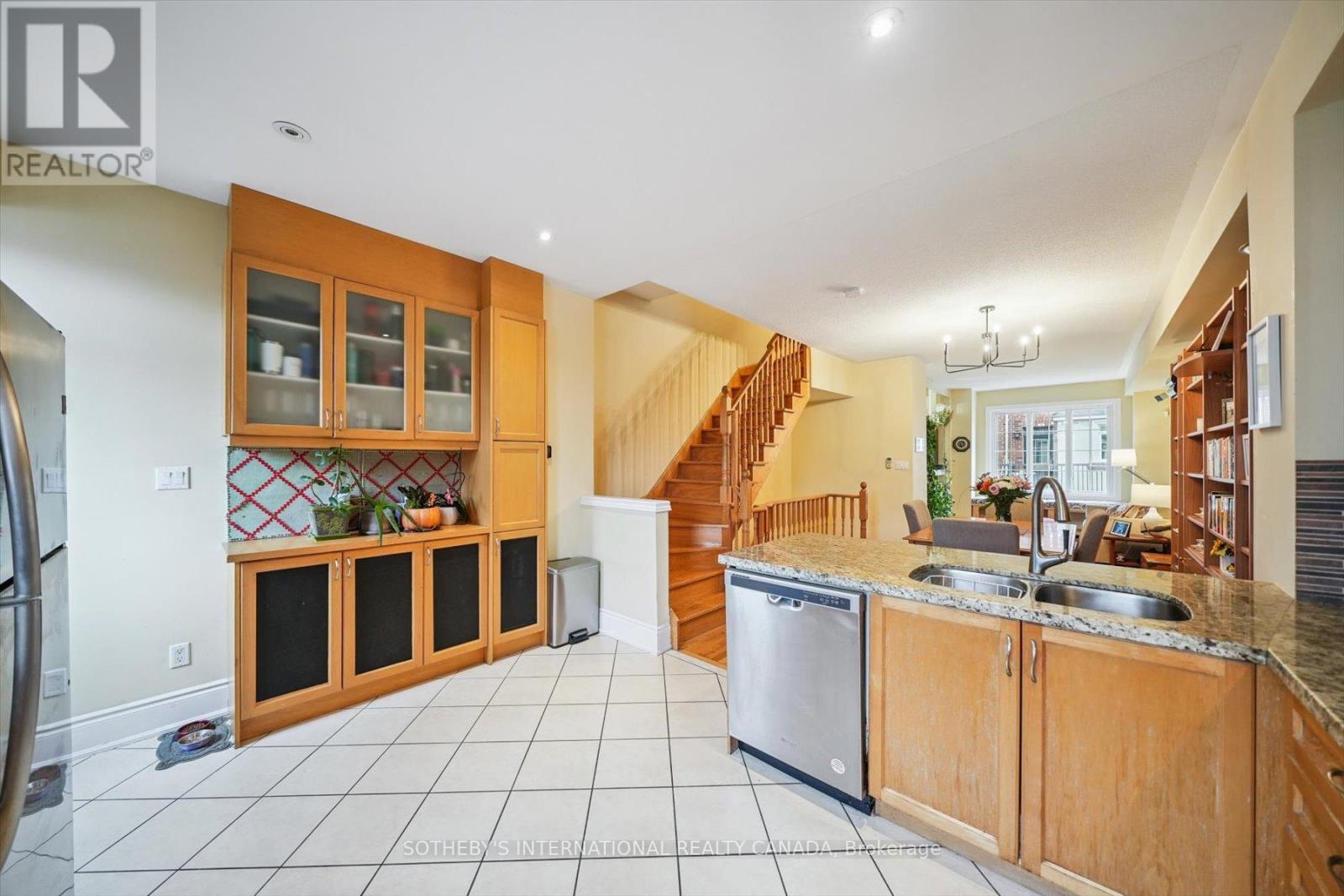 21 Streight Lane, Toronto (Islington-City Centre West), Ontario  M9B 0A3 - Photo 17 - W12894502