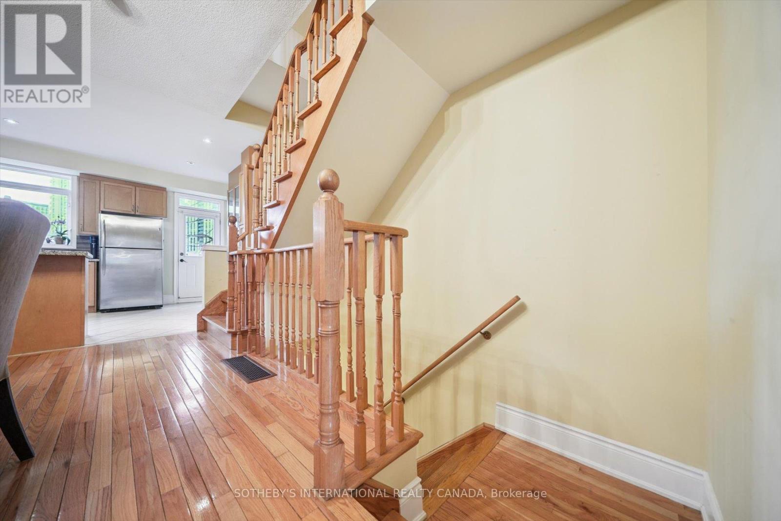 21 Streight Lane, Toronto (Islington-City Centre West), Ontario  M9B 0A3 - Photo 20 - W12894502