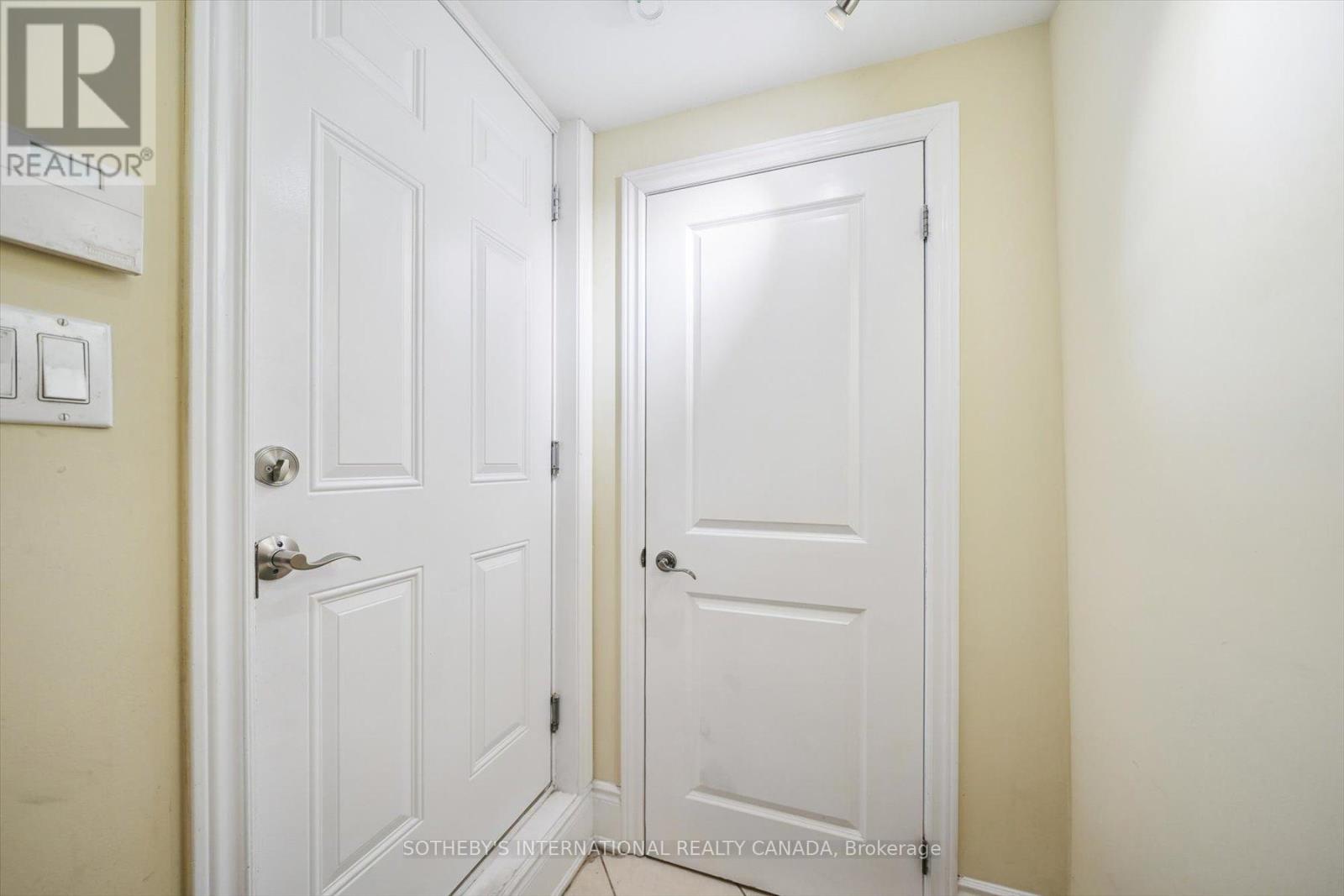 21 Streight Lane, Toronto (Islington-City Centre West), Ontario  M9B 0A3 - Photo 21 - W12894502