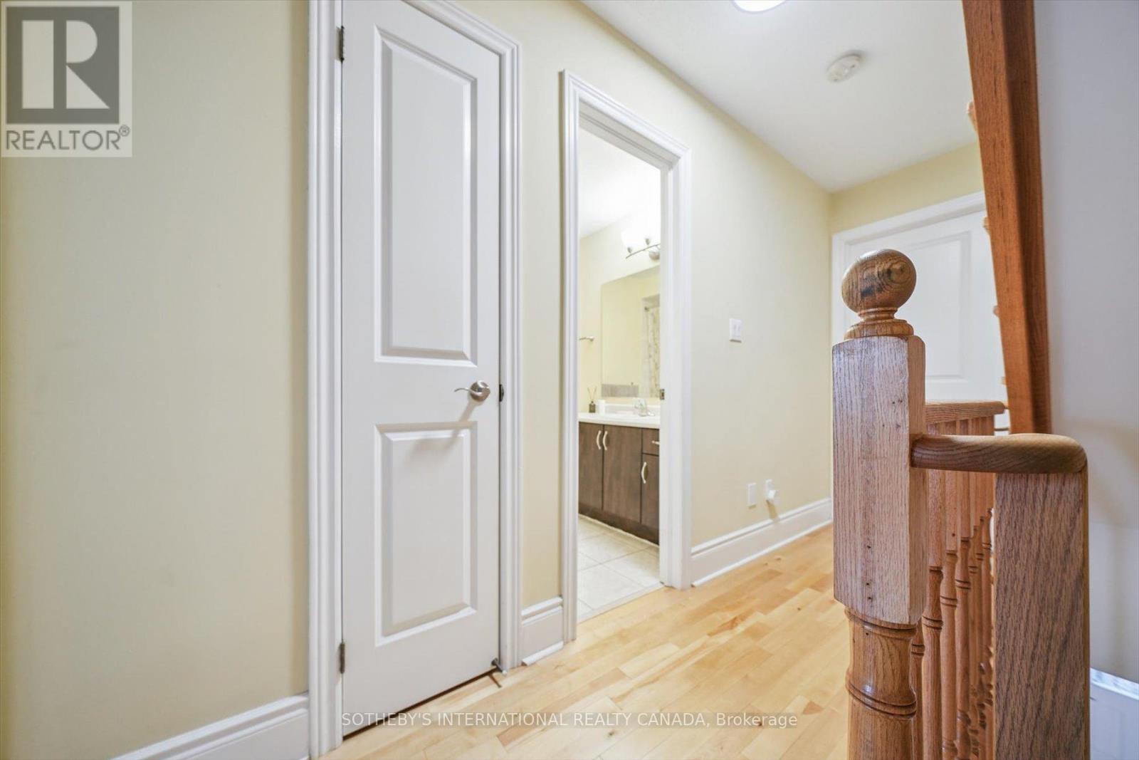 21 Streight Lane, Toronto (Islington-City Centre West), Ontario  M9B 0A3 - Photo 24 - W12894502