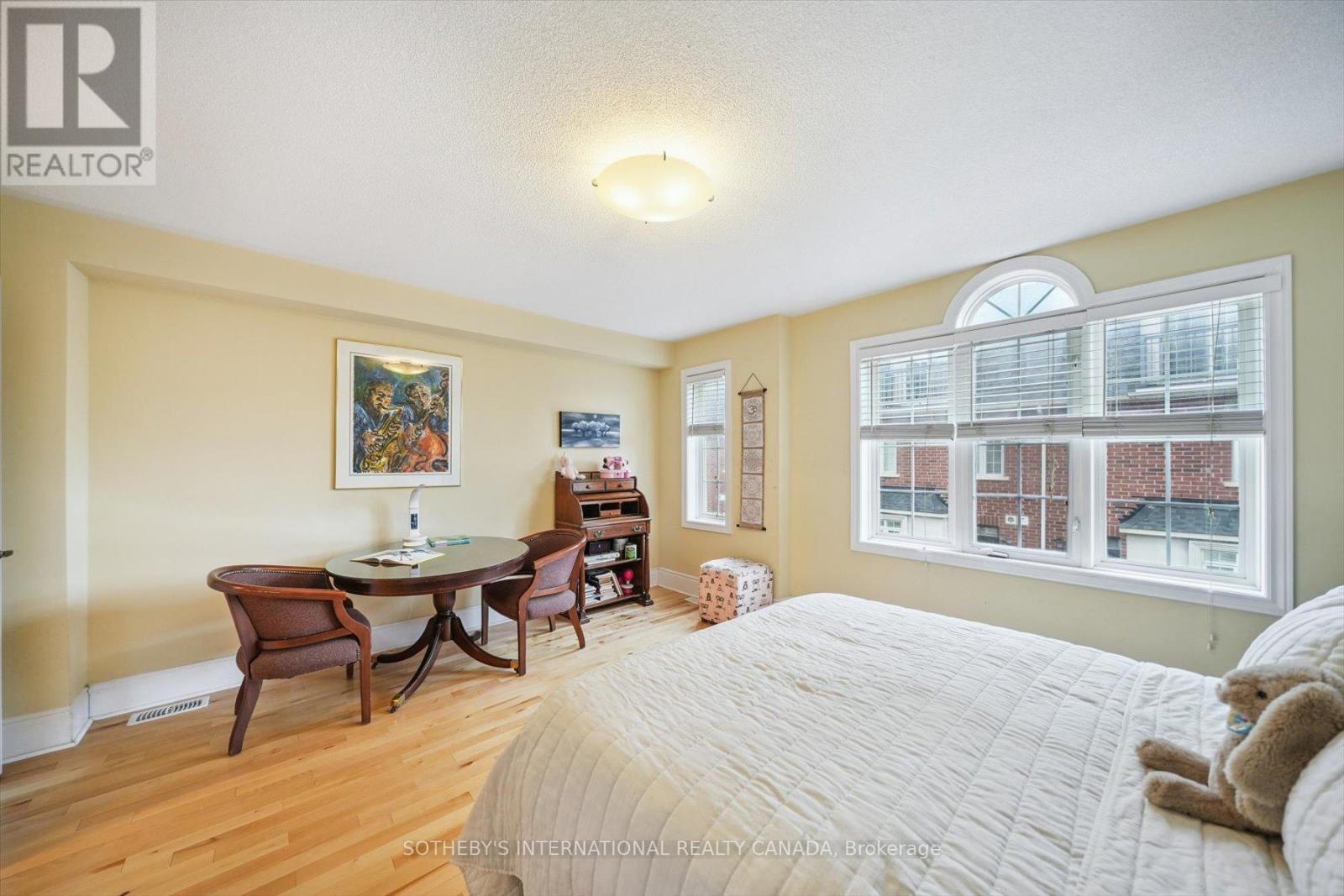 21 Streight Lane, Toronto (Islington-City Centre West), Ontario  M9B 0A3 - Photo 28 - W12894502