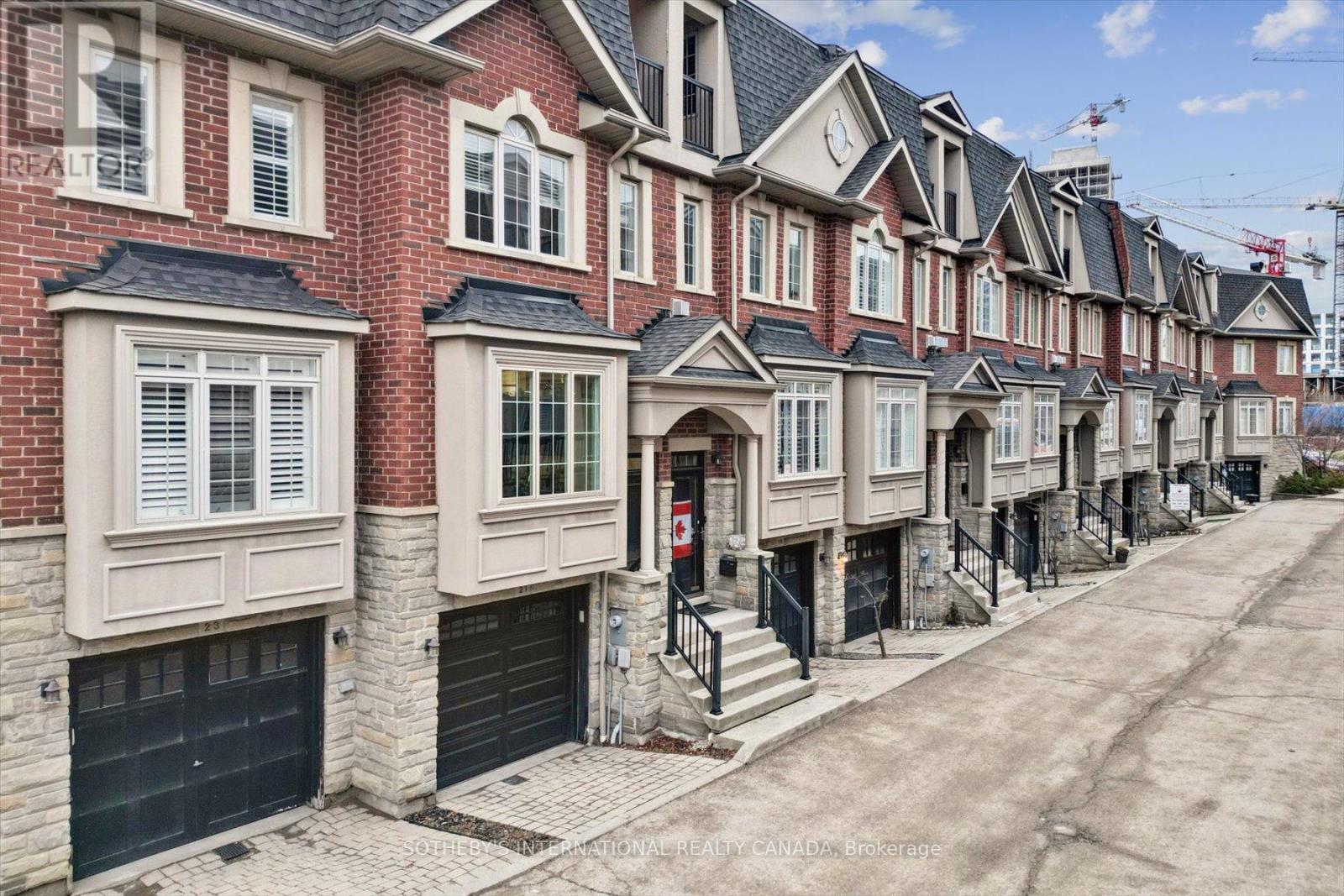 21 Streight Lane, Toronto (Islington-City Centre West), Ontario  M9B 0A3 - Photo 47 - W12894502