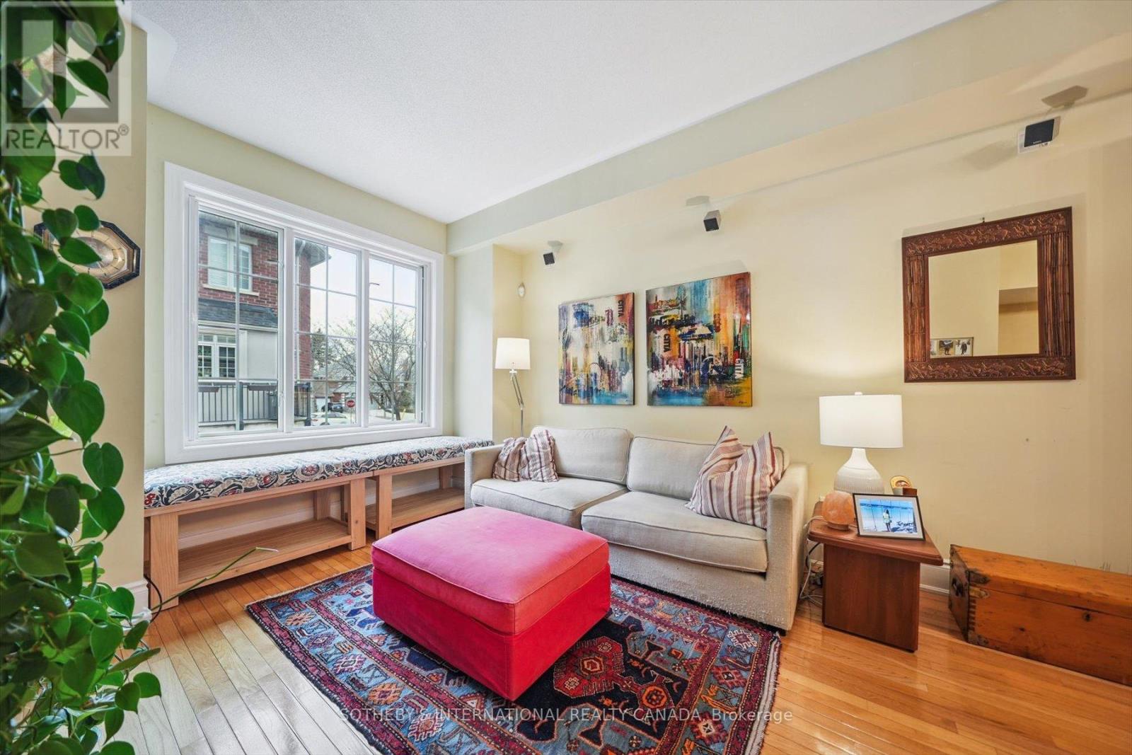 21 Streight Lane, Toronto (Islington-City Centre West), Ontario  M9B 0A3 - Photo 7 - W12894502