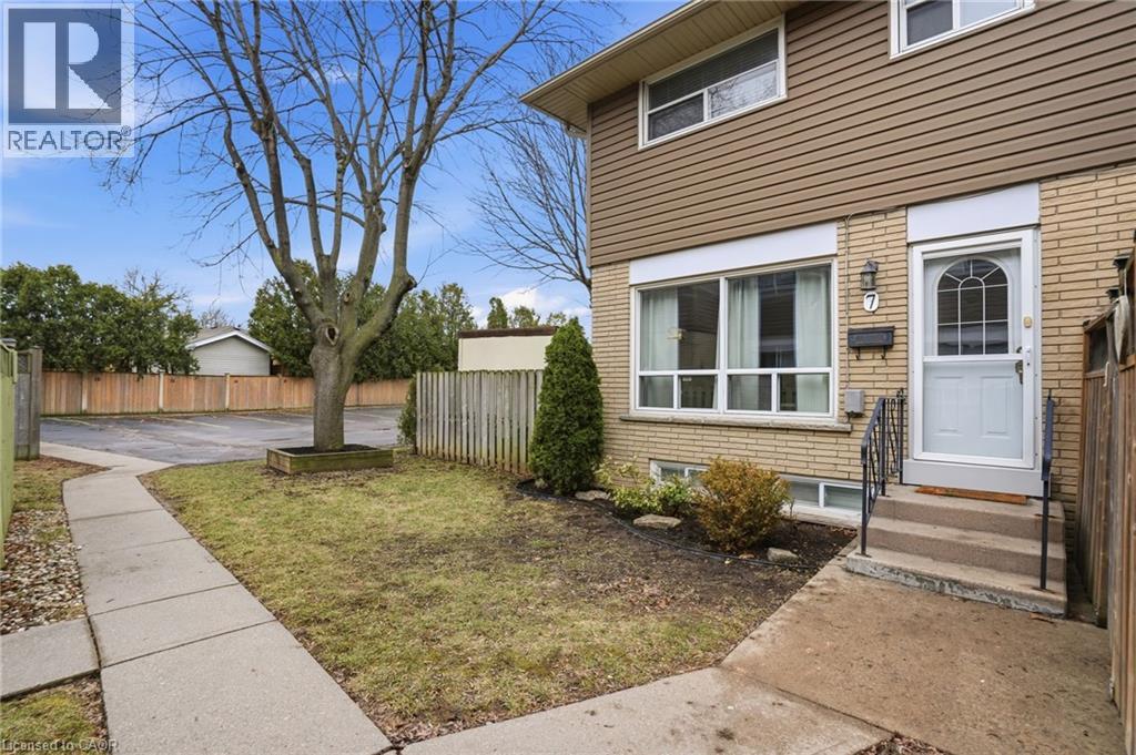 914 Mohawk Road E Unit# 7, Hamilton, Ontario  L8T 2R8 - Photo 2 - 40812995