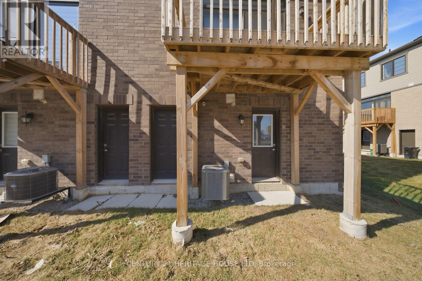 19 Baskett Street, Brantford, Ontario  N3T 0W4 - Photo 28 - X12894412