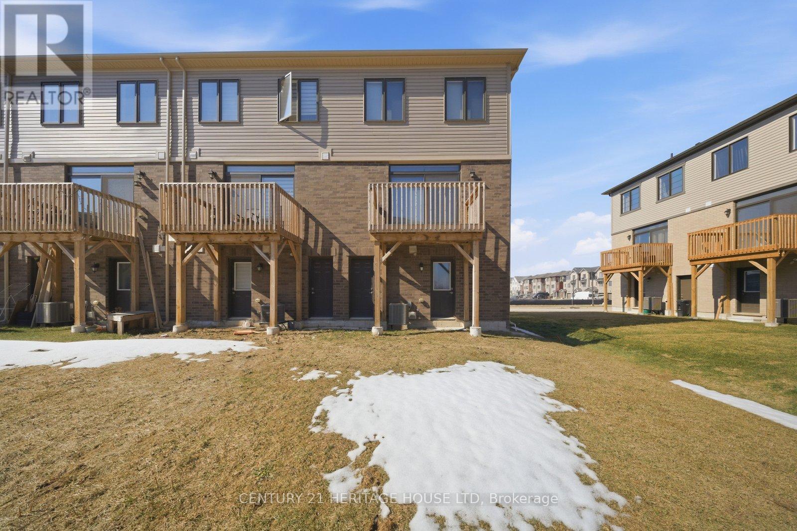 19 Baskett Street, Brantford, Ontario  N3T 0W4 - Photo 30 - X12894412